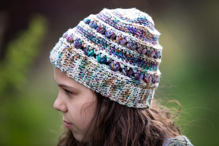 avery lane creations hand dyed yarn beanie