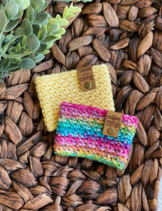 Free Crochet Pattern: Carry All Bottle Holder - Avery Lane Creations