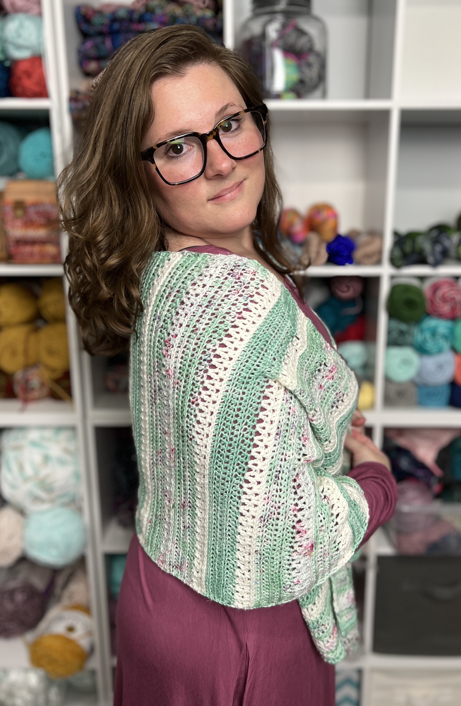 Free Crochet Pattern: Carry All Bottle Holder - Avery Lane Creations